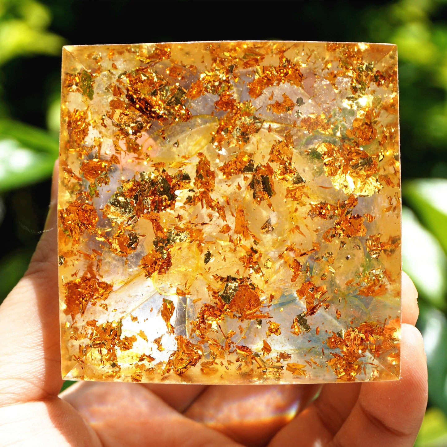 Pyramide Orgonite du Zodiaque Améthyste et Citrine - Bélier