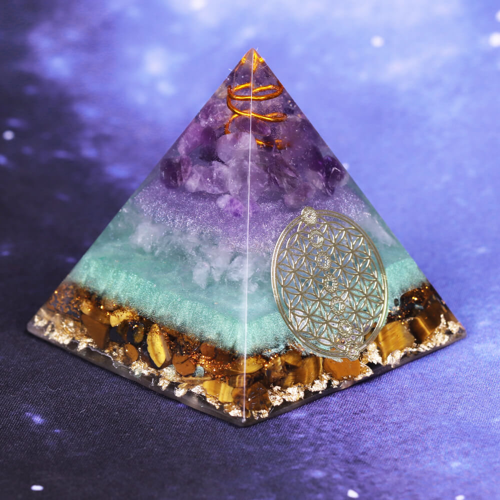 Pyramide Orgonite Oeil de Tigre et Améthyste - Équilibre et Méditation